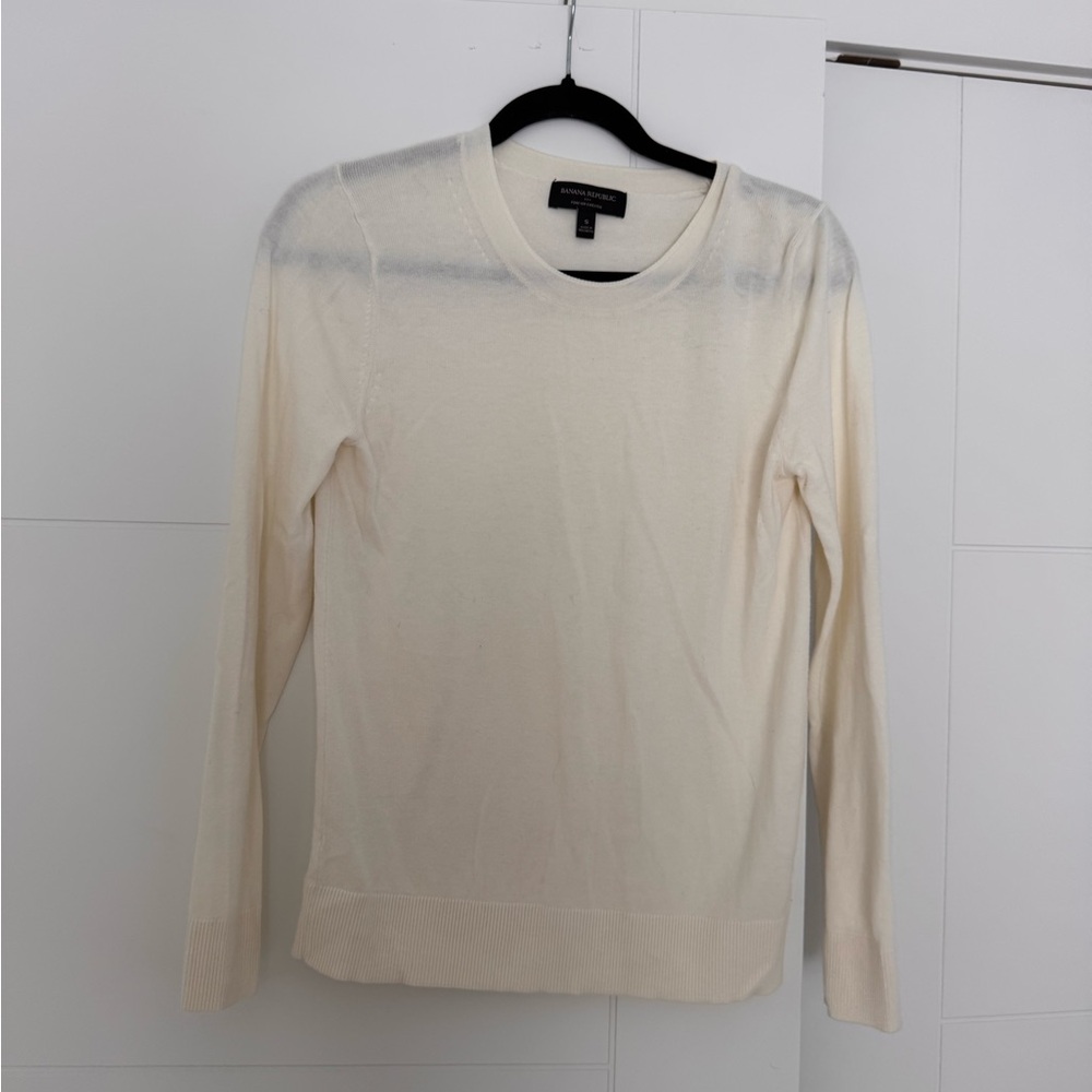 Banana Republic Ivory Crewneck Sweater